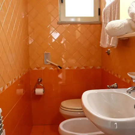 Casa Manuela In Centro Con 8 Posti Апартаменты *